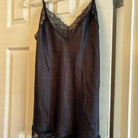 Intimissimi Lace and Silk Top in Black - Picture 2 of 4